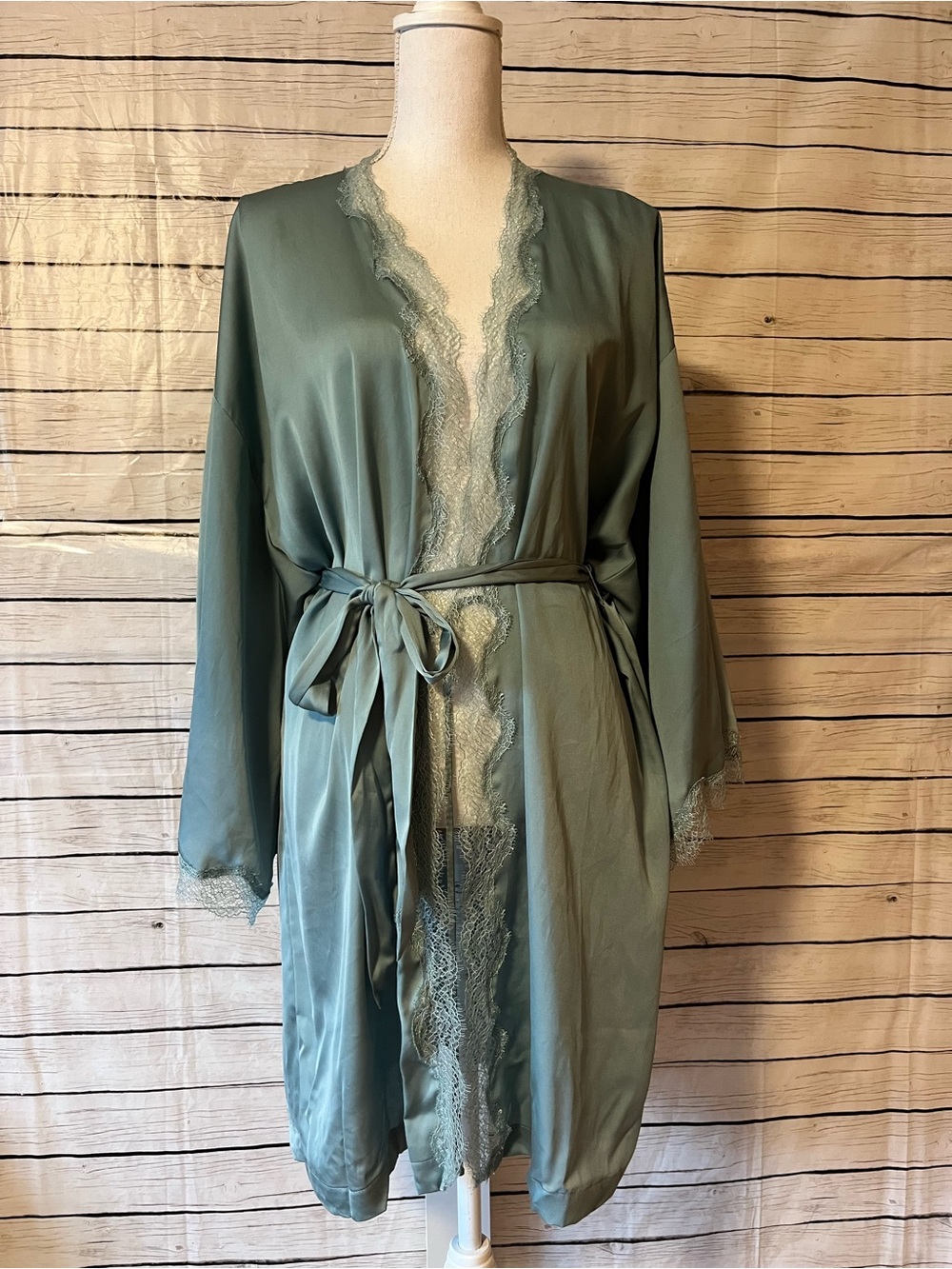 Victoria's Secret Satin Lace Trim Robe Sea-Foam Green Kimono Wrap Size M/L